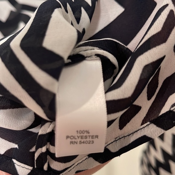 Banana Republic Blouse - Picture 6 of 8